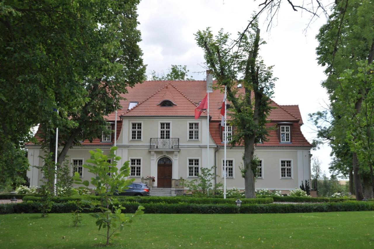 Hotel Rezydencja Marii Rybieniec Kiszkowo Exterior foto
